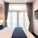 Cheeva Dee Hotel